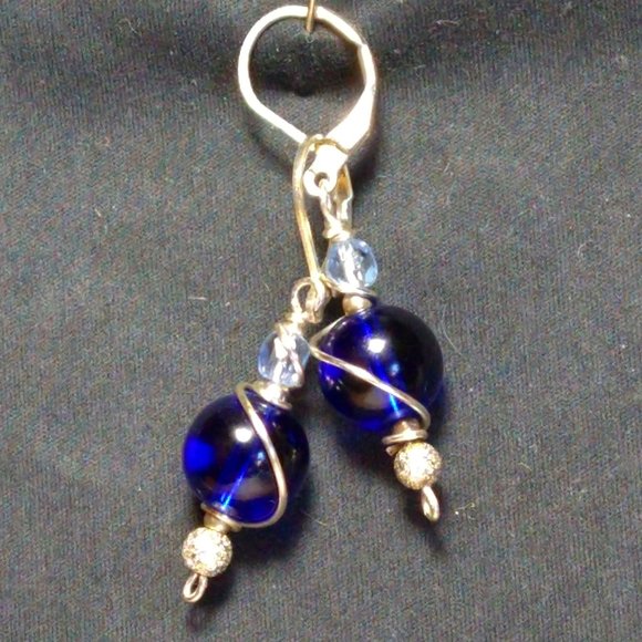 CCLHMHLLC Wired Jewellery Designs - Picture 1 of 4